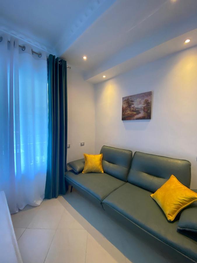 Hotel Kristal Borsh Bagian luar foto
