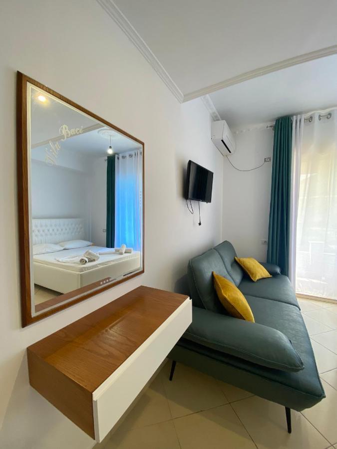 Hotel Kristal Borsh Bagian luar foto