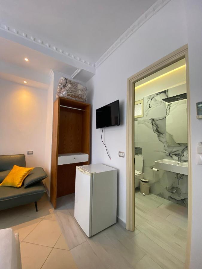 Hotel Kristal Borsh Bagian luar foto