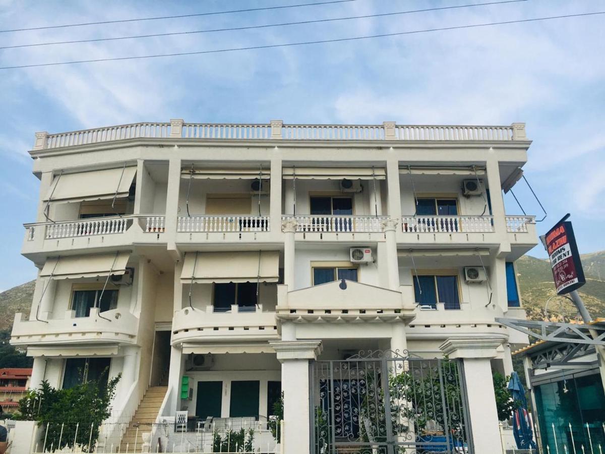 Hotel Kristal Borsh Bagian luar foto